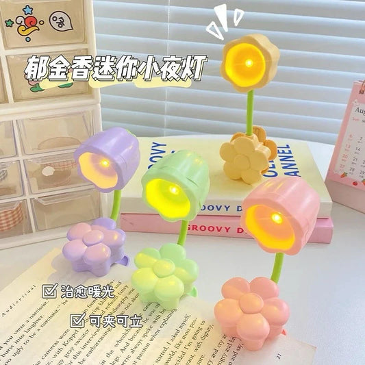Kawai Mini Floral Clip Lamp