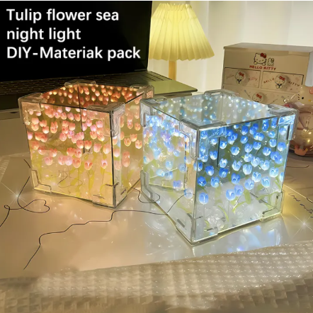 Mirror Tulip Lamp